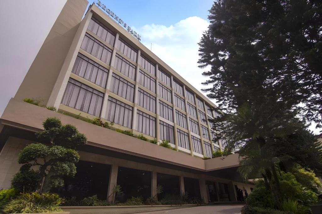 Regent's Park Hotel Malang