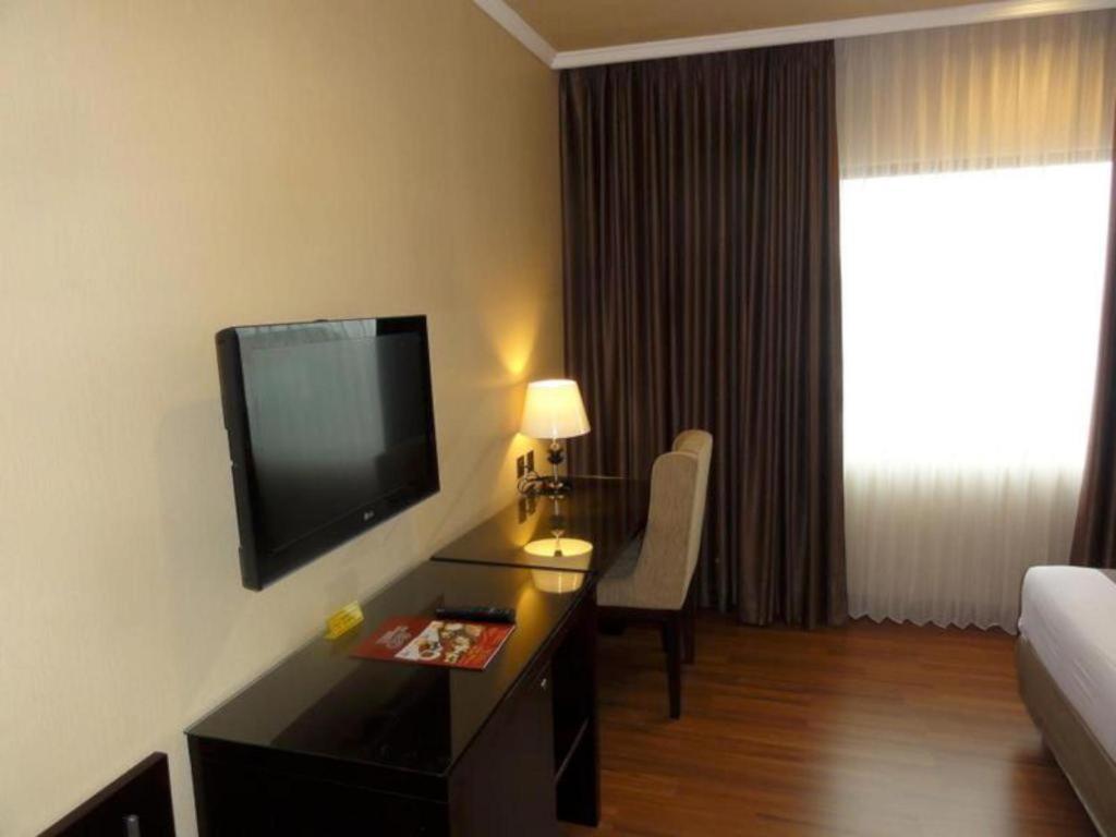 Hotel Regent's Park 3*